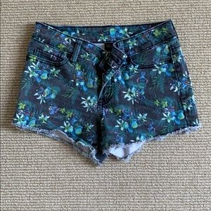 Cute Disney Lilo & Stitch short shorts sz 3